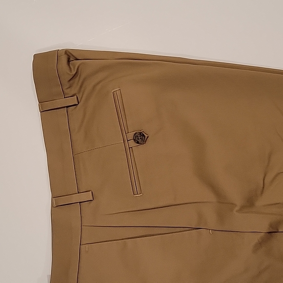 Dockers Men's Classic Fit Khaki Casual Pants - Picture 4 of 7